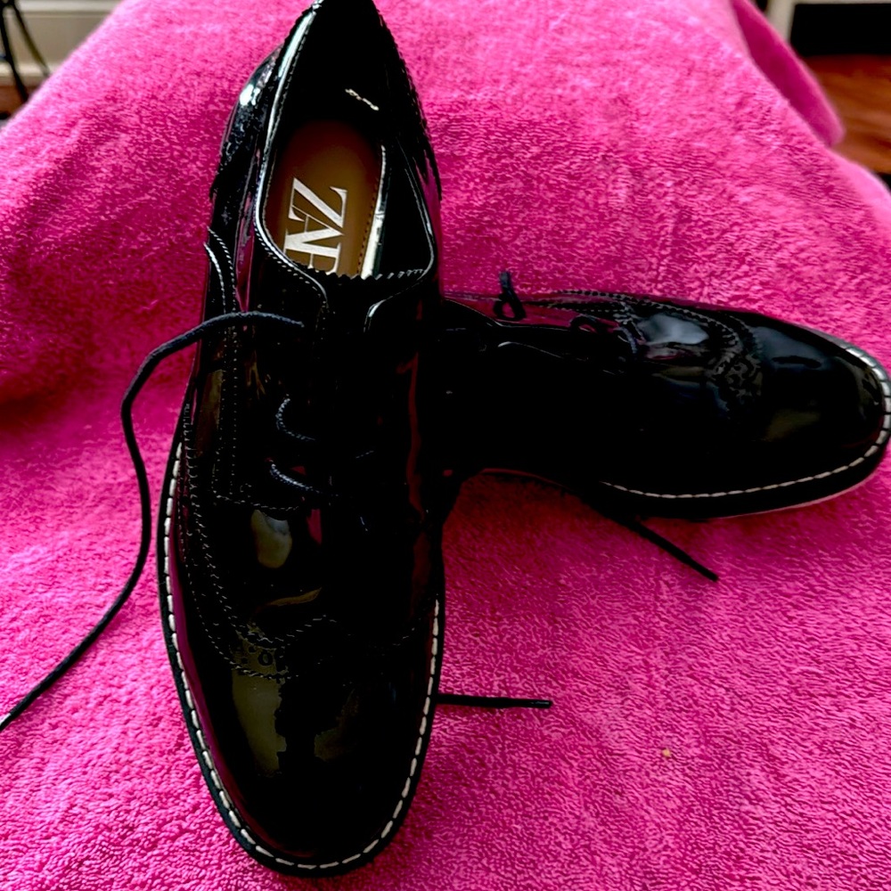 Black patten leather Zara shoes